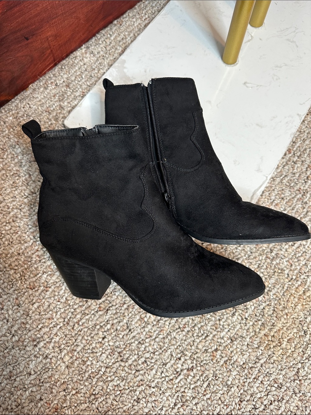 Qupid Black Suede Pointed Toe Ankle Booties